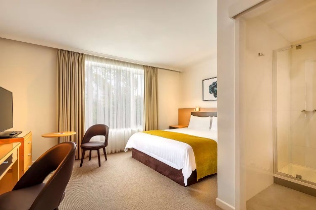 Best Western Plus Travel Inn Hotel