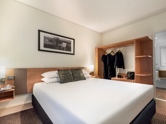 Ibis Melbourne